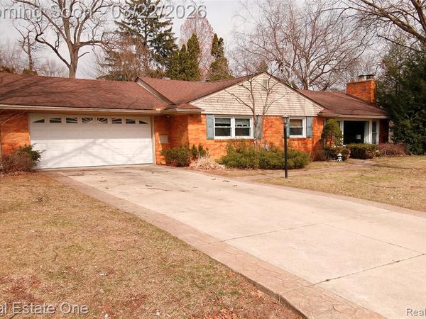 1430 Stockport Drive, Rochester Hills, MI 48309
