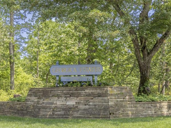 61 Huckleberry Lane , East Hampton, NY 11937