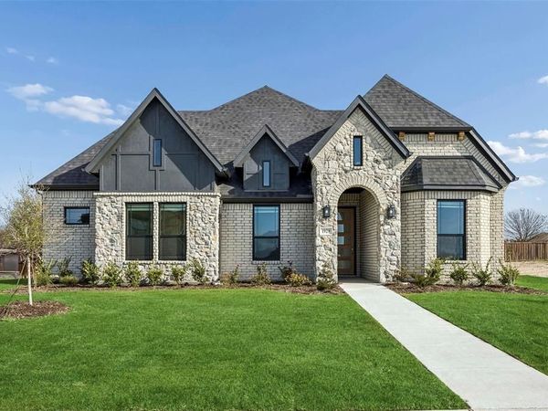 1929 Comanche Drive, DeSoto, TX 75115