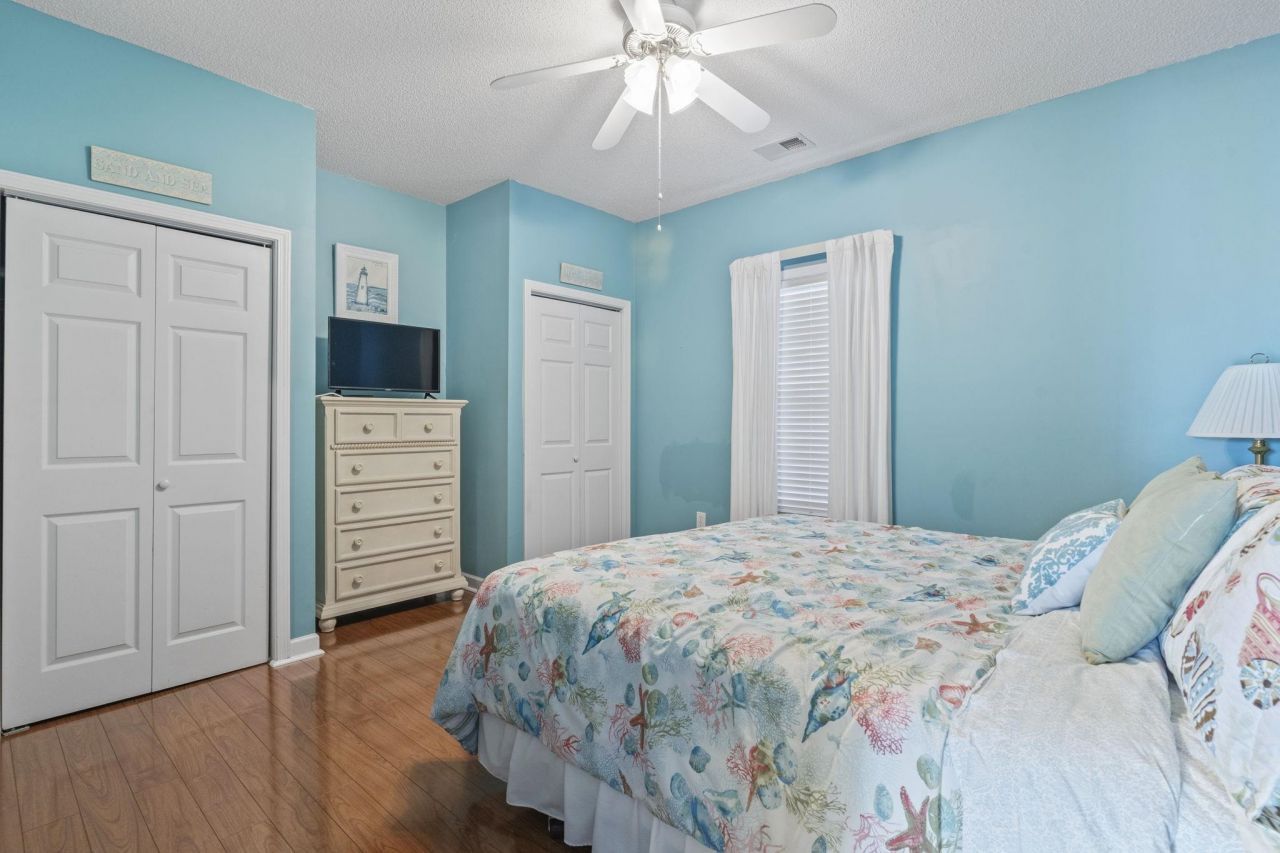 6203 Catalina Dr. Photo 12