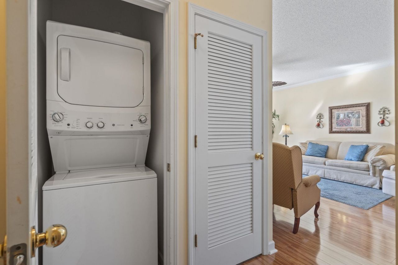 6203 Catalina Dr. Photo 15