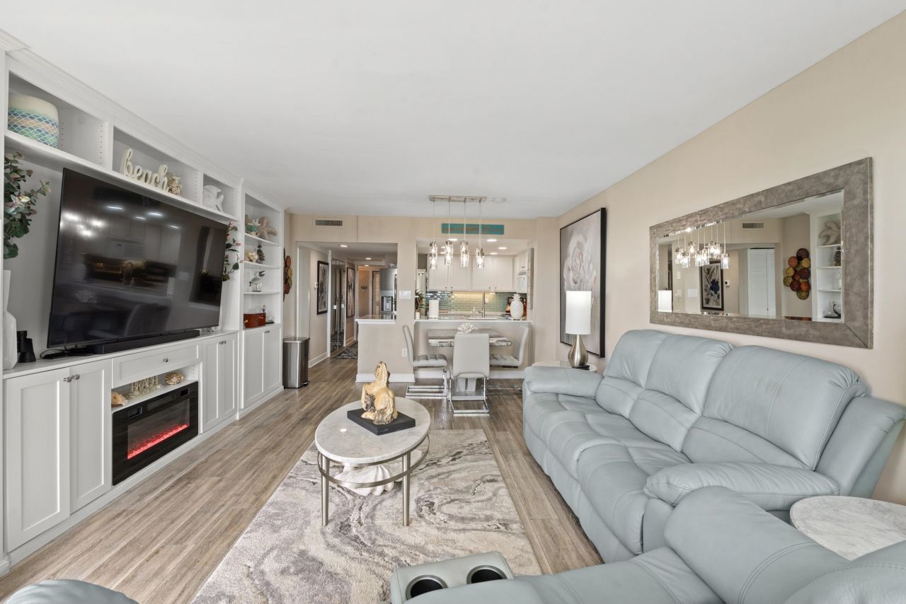 100 Ocean Creek Dr. Photo 8