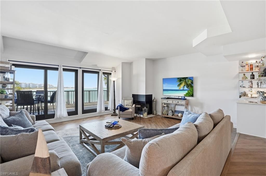 309 La Peninsula Blvd, Unit 309, Naples, FL 34113 Photo