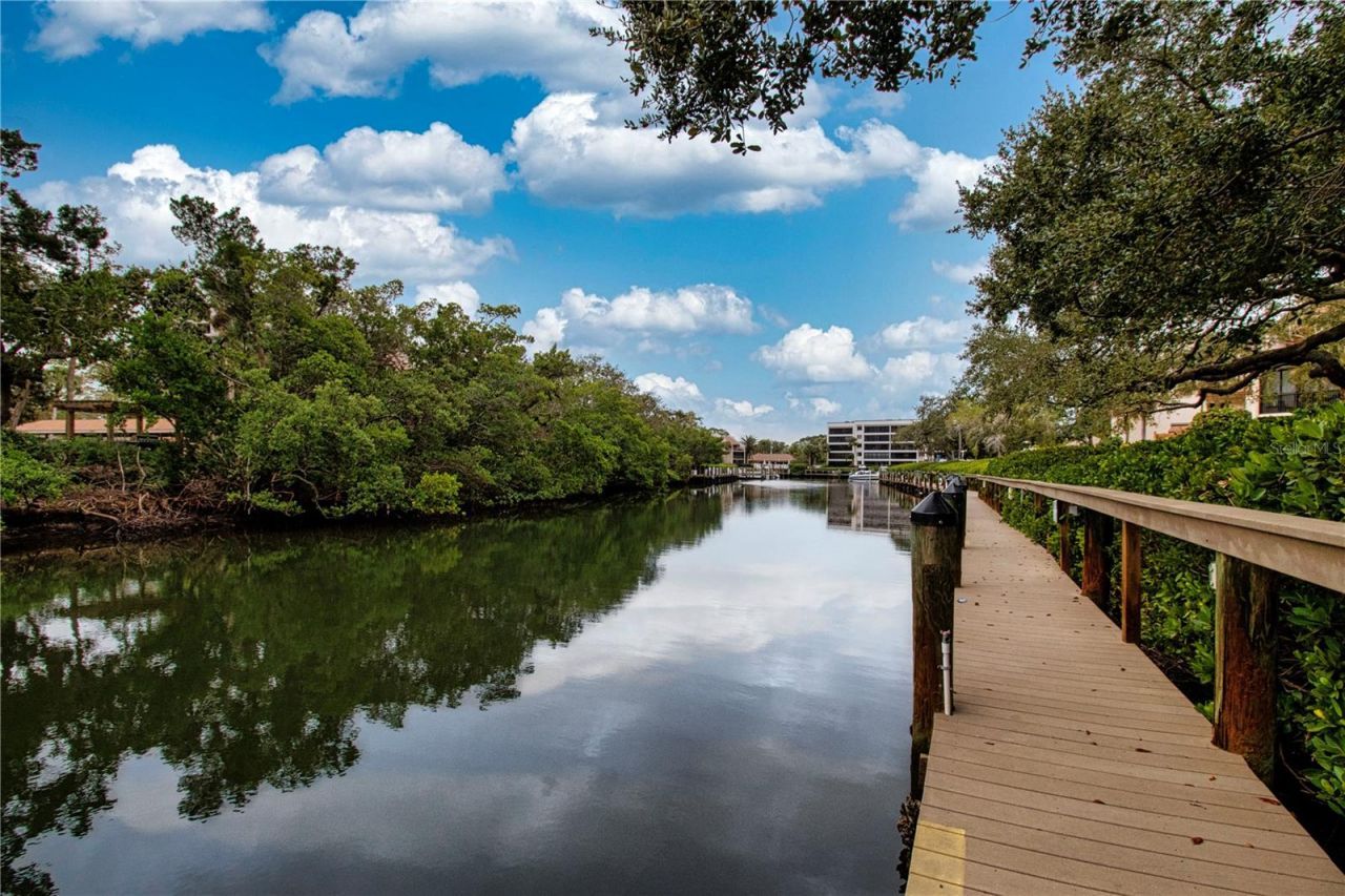 1700 Cove II Place, Unit 324, Sarasota, FL 34242 Photo