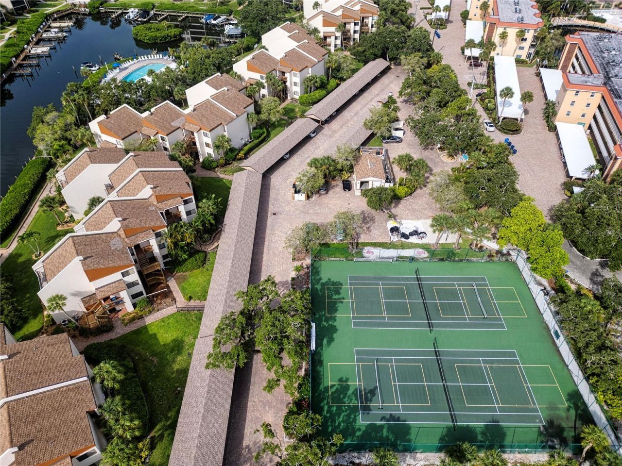 1700 Cove II Place, Unit 324, Sarasota, FL 34242 Photo