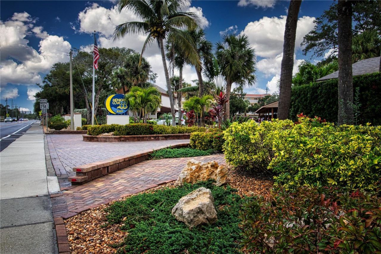 1700 Cove II Place, Unit 324, Sarasota, FL 34242 Photo