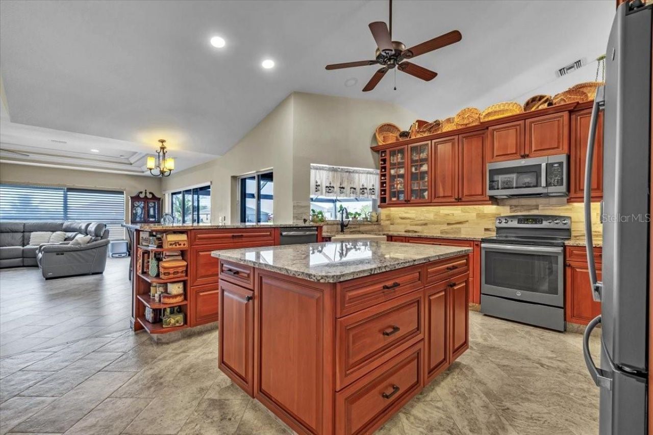 330 NE 20th Street, Cape Coral, FL 33909 Photo