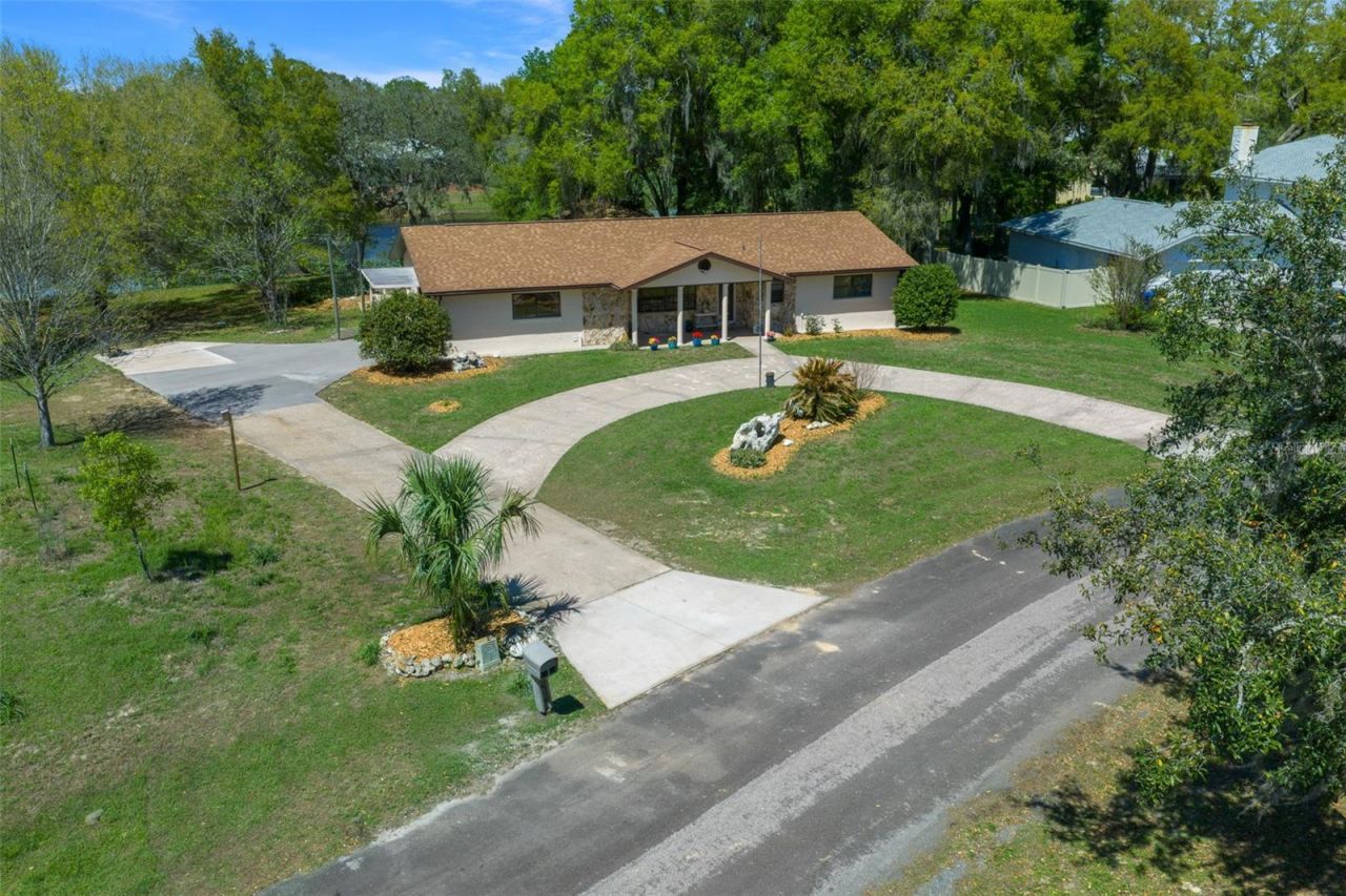 9923 E Saint Regis Court , Inverness, FL 34450 Photo