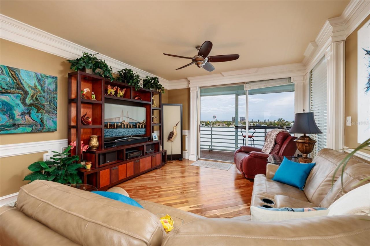 7862 Sailboat Key Boulevard S, Unit 506, South Pasadena, FL 33707 Photo