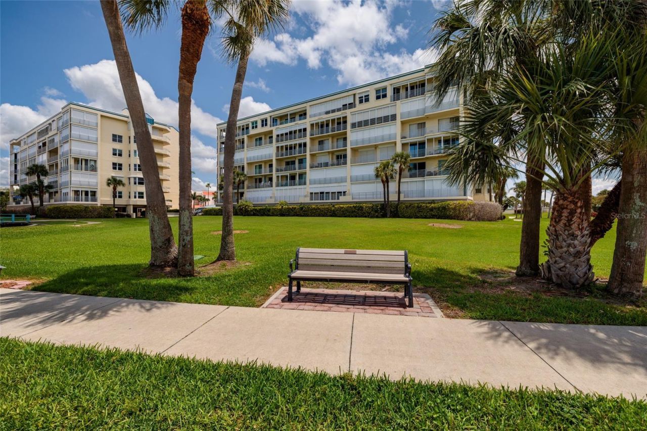 7862 Sailboat Key Boulevard S, Unit 506, South Pasadena, FL 33707 Photo