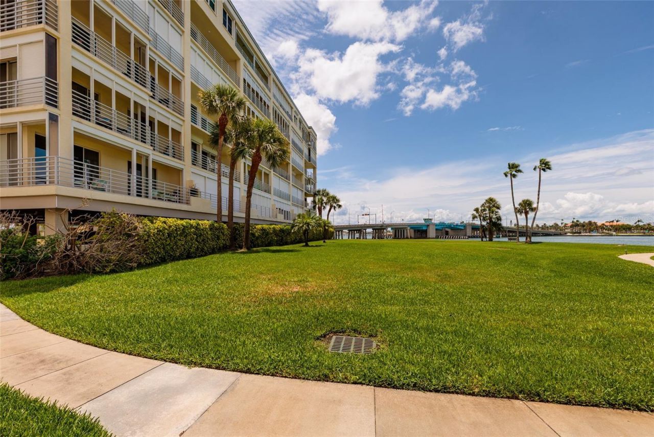 7862 Sailboat Key Boulevard S, Unit 506, South Pasadena, FL 33707 Photo