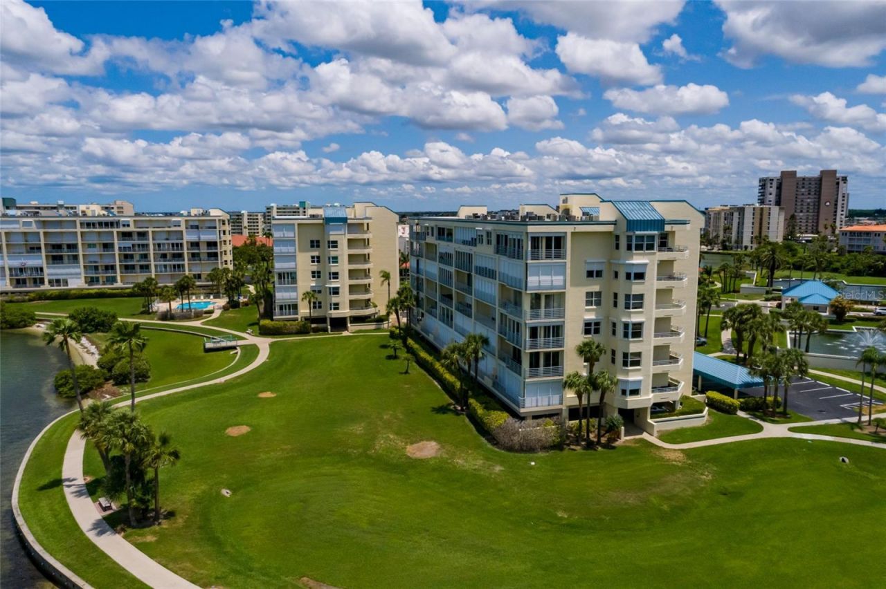 7862 Sailboat Key Boulevard S, Unit 506, South Pasadena, FL 33707 Photo
