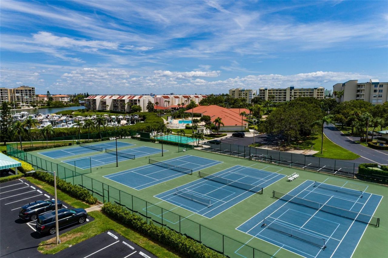 7862 Sailboat Key Boulevard S, Unit 506, South Pasadena, FL 33707 Photo