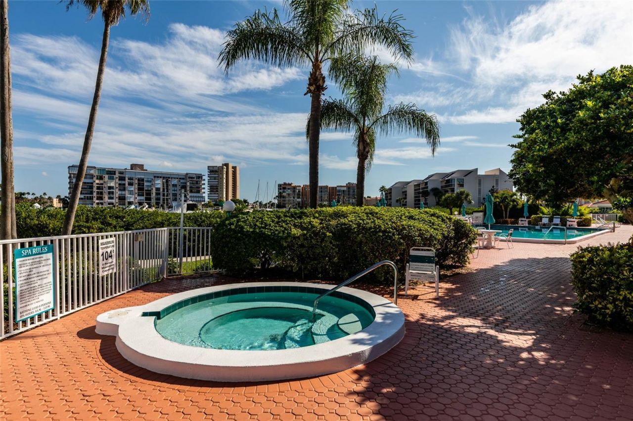 7862 Sailboat Key Boulevard S, Unit 506, South Pasadena, FL 33707 Photo