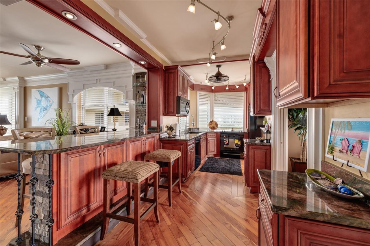 7862 Sailboat Key Boulevard S, Unit 506, South Pasadena, FL 33707 Photo