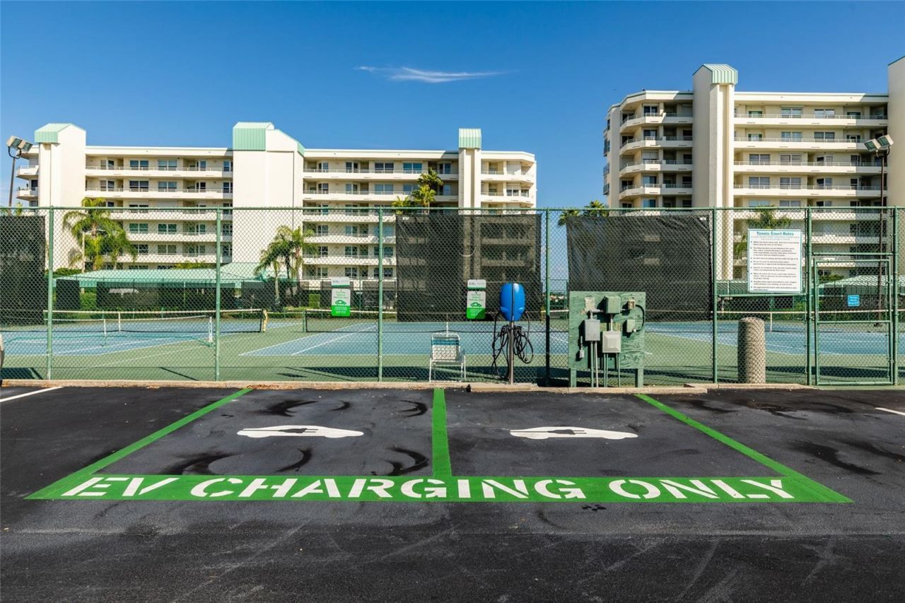 7862 Sailboat Key Boulevard S, Unit 506, South Pasadena, FL 33707 Photo