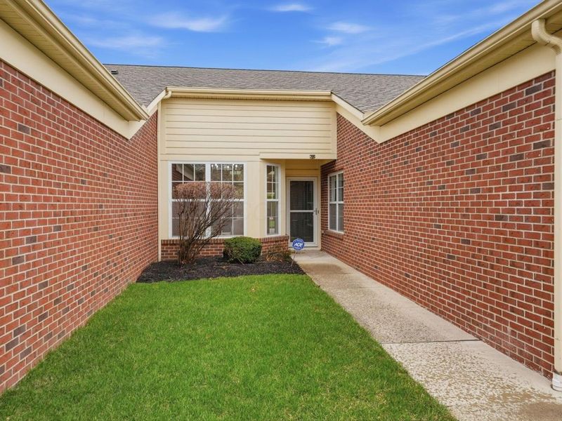 5787 Burke Circle, New Albany, OH 43054 Photo 2