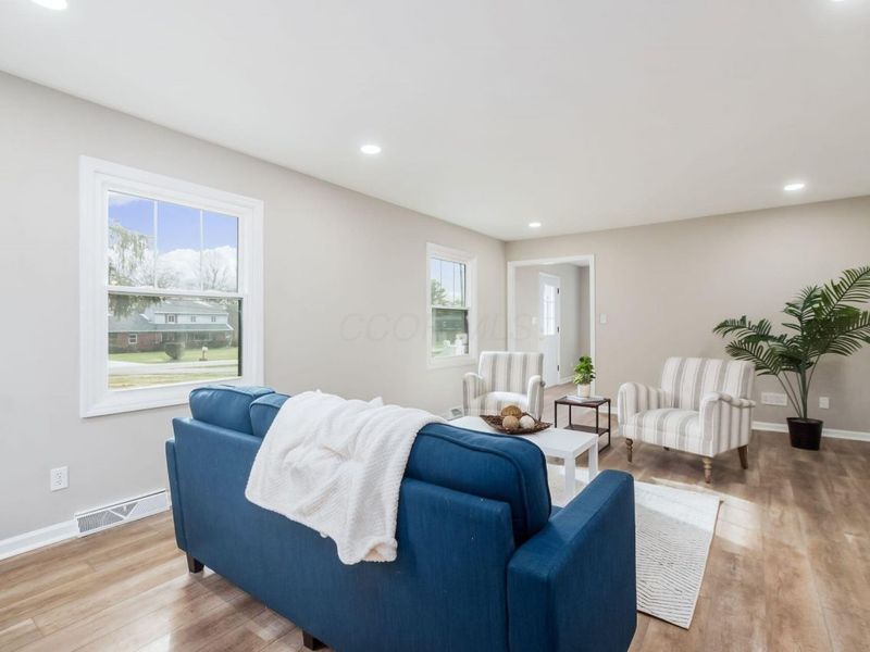 6136 Charmar Drive , Westerville, OH 43082 Photo 15