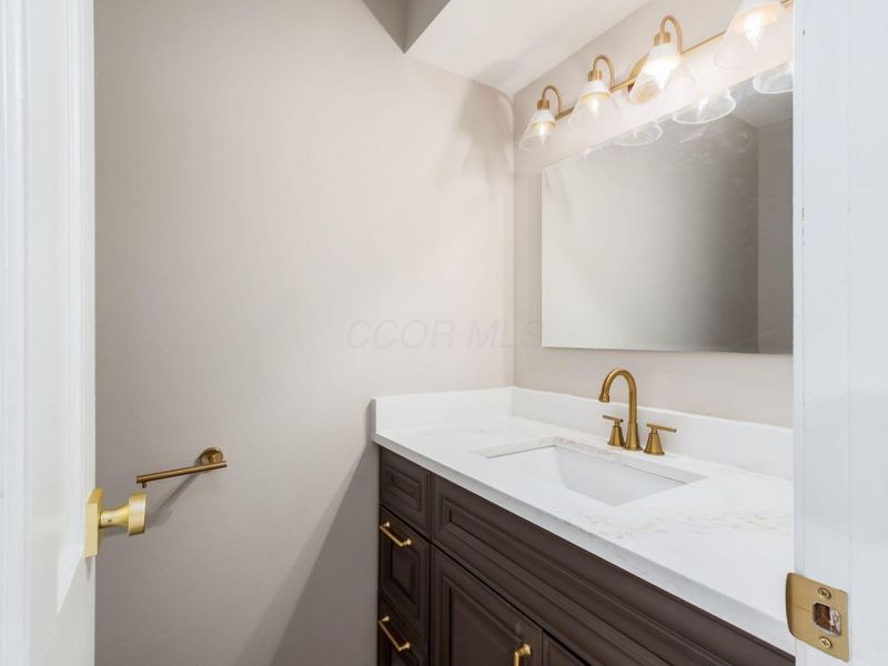 6136 Charmar Drive , Westerville, OH 43082 Photo 20