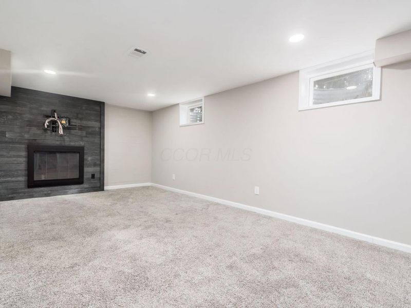 6136 Charmar Drive , Westerville, OH 43082 Photo 38