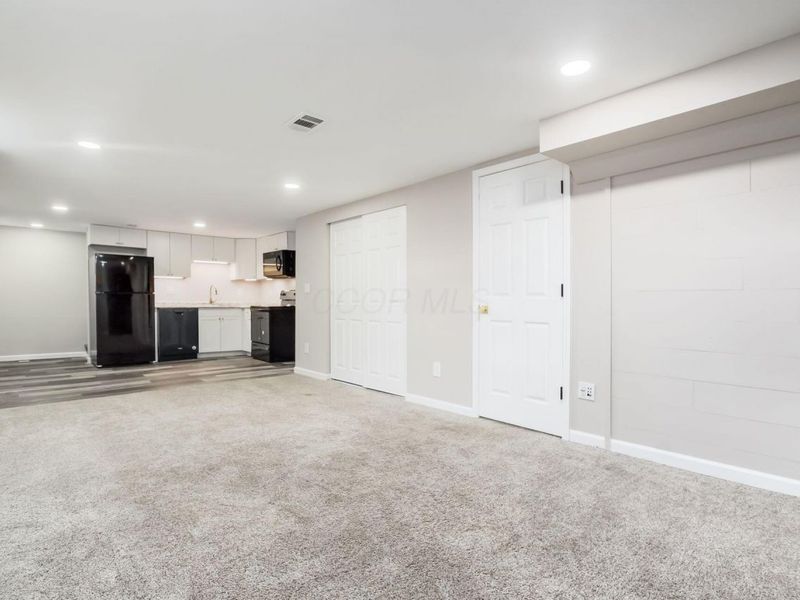 6136 Charmar Drive , Westerville, OH 43082 Photo 39