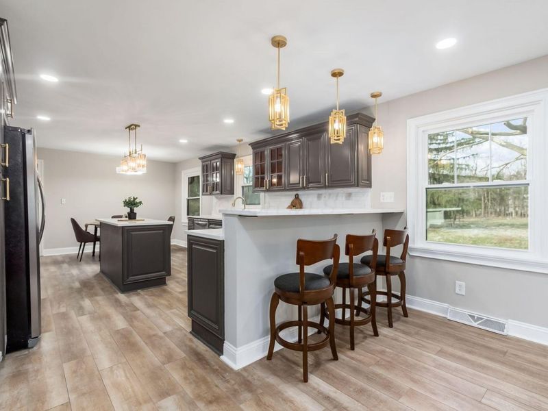 6136 Charmar Drive , Westerville, OH 43082 Photo 4