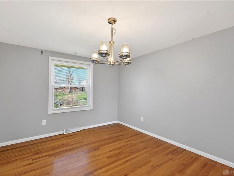 4983 Sweetbirch Drive, Riverside, OH 45424 Photo 12