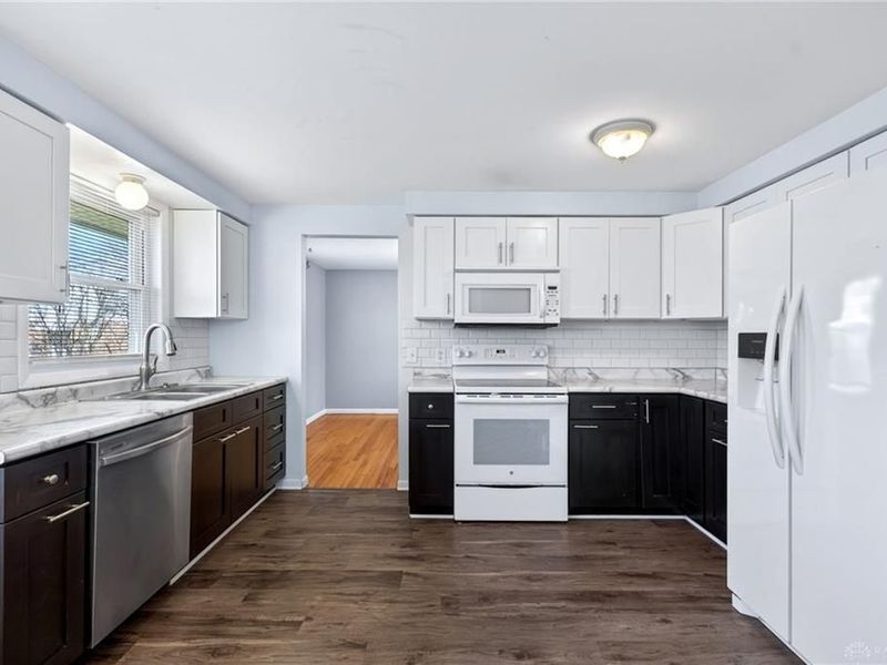 4983 Sweetbirch Drive, Riverside, OH 45424 Photo 18