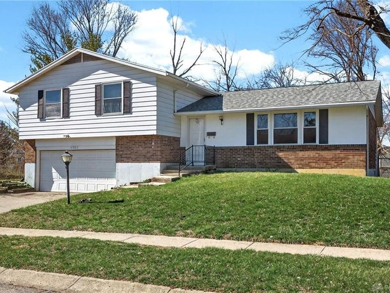 4983 Sweetbirch Drive, Riverside, OH 45424 Photo 2