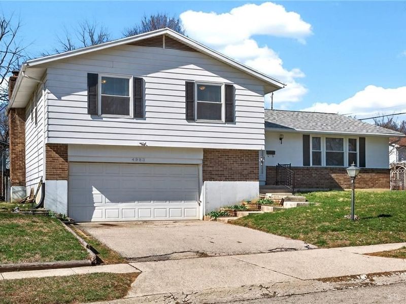 4983 Sweetbirch Drive, Riverside, OH 45424 Photo 3