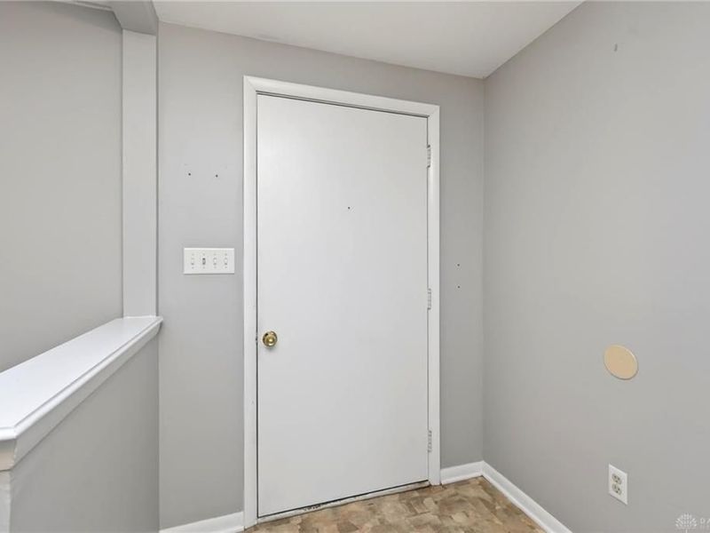 4983 Sweetbirch Drive, Riverside, OH 45424 Photo 5