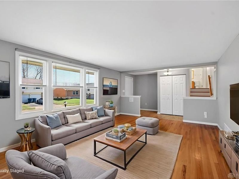 4983 Sweetbirch Drive, Riverside, OH 45424 Photo 7