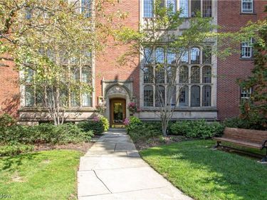 13715 Shaker Boulevard, Unit 1B, Cleveland, OH 44120