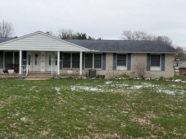 6644 Ravenwood Avenue NW, Canton, OH 44718