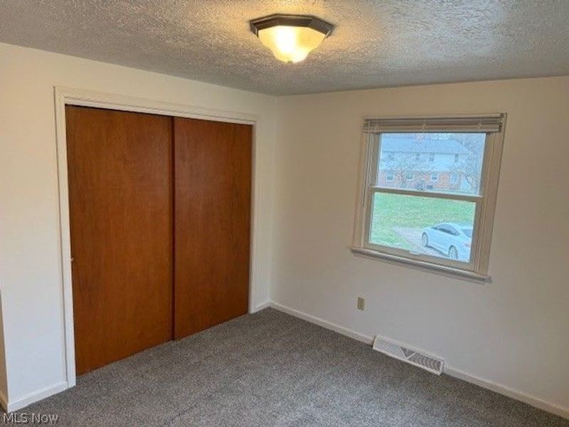 6644 Ravenwood Avenue NW, Canton, OH 44718 Photo 12