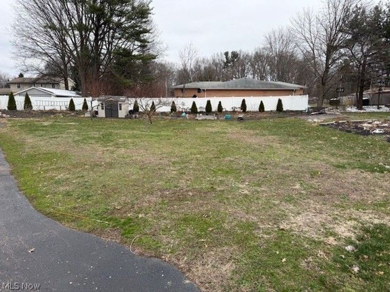 6644 Ravenwood Avenue NW, Canton, OH 44718 Photo 3