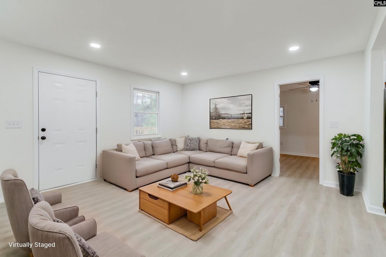 1022 Sandpiper Lane  Photo 7