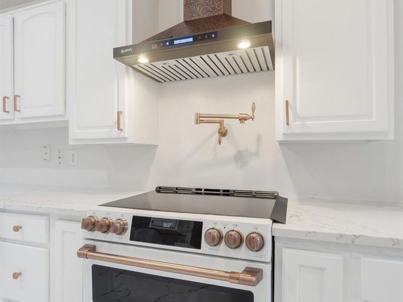 6560 Twin Lakes Drive, Mason, OH 45040 Photo 12