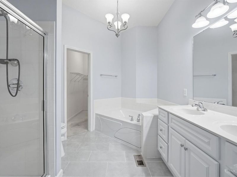 6560 Twin Lakes Drive, Mason, OH 45040 Photo 16