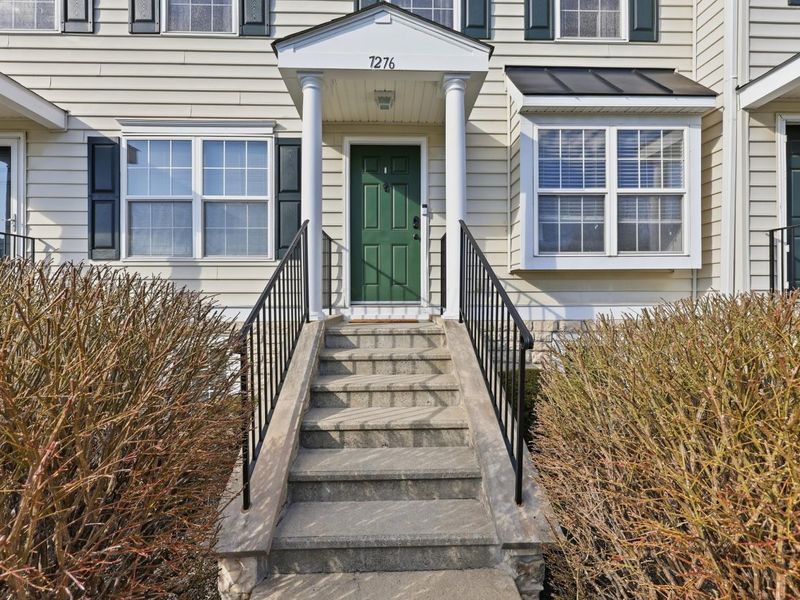 7276 Colonial Affair Drive, Unit 11, New Albany, OH 43054 Photo 5