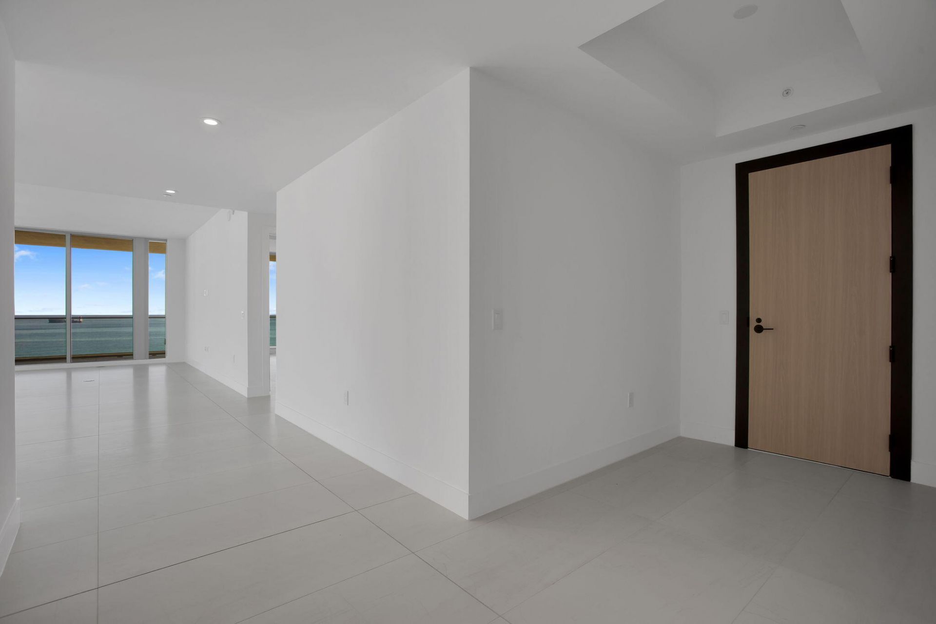 151 N Seabreeze Boulevard, Unit 1204, Fort Lauderdale, FL 33304 Photo