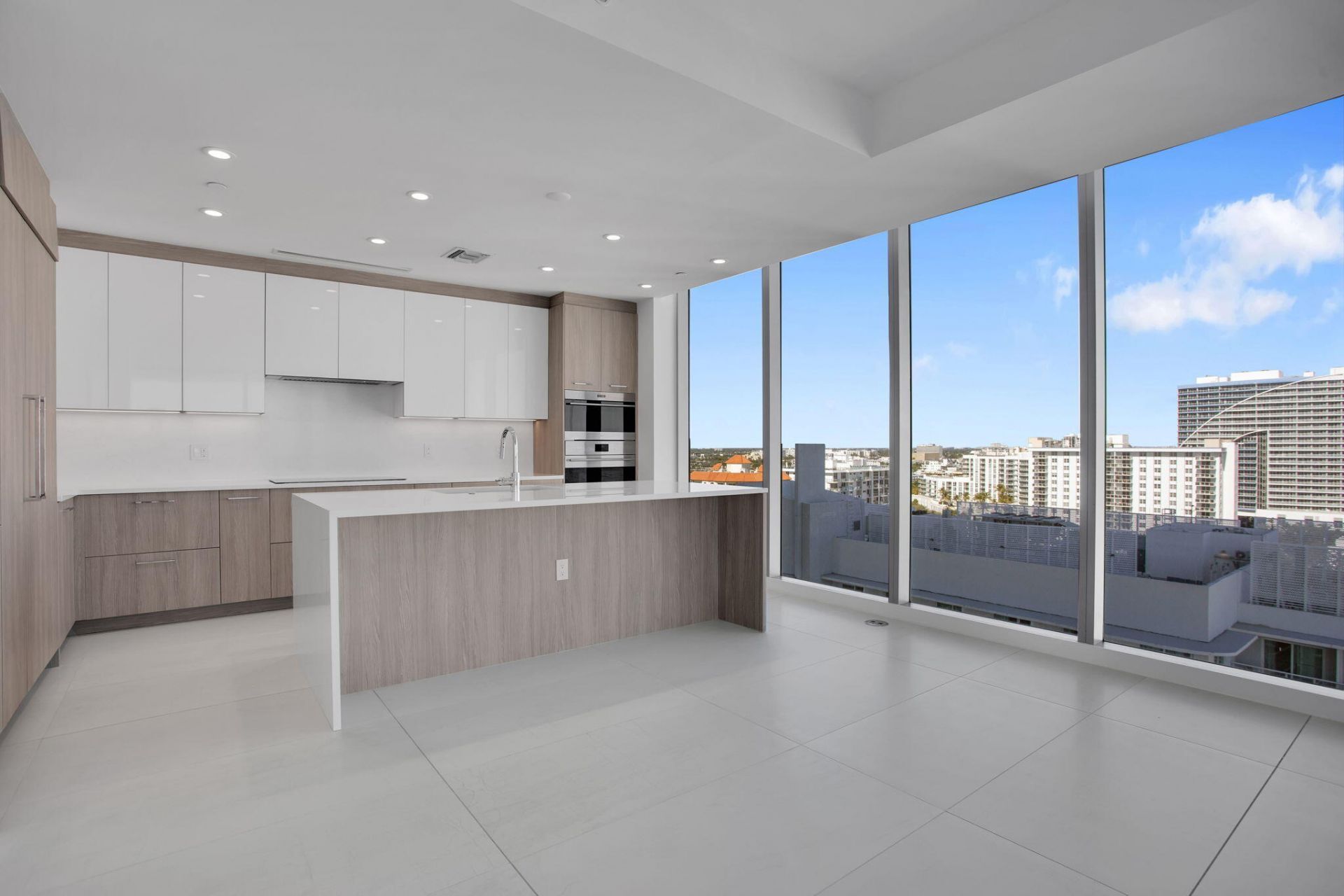 151 N Seabreeze Boulevard, Unit 1204, Fort Lauderdale, FL 33304 Photo