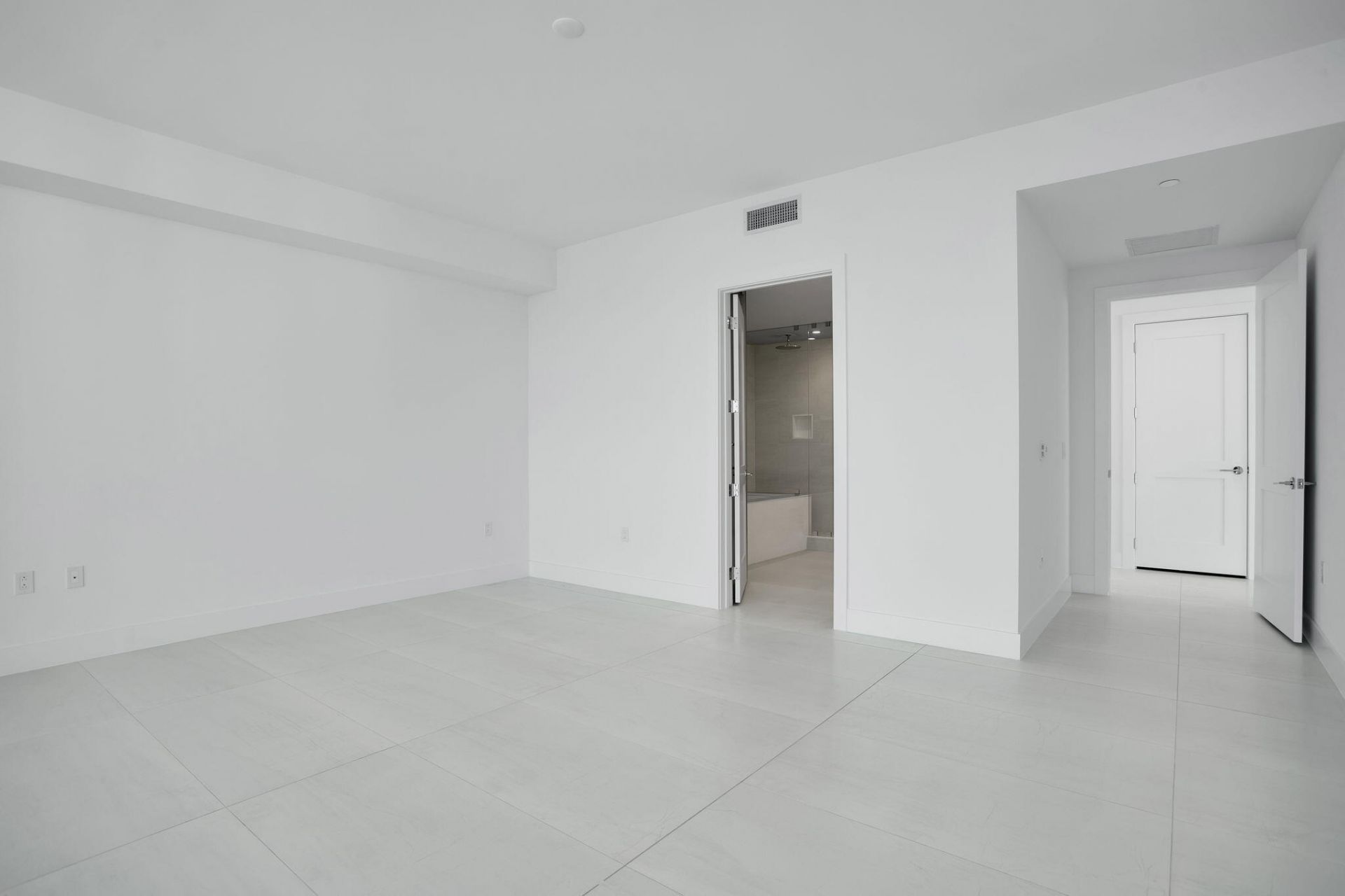 151 N Seabreeze Boulevard, Unit 1204, Fort Lauderdale, FL 33304 Photo