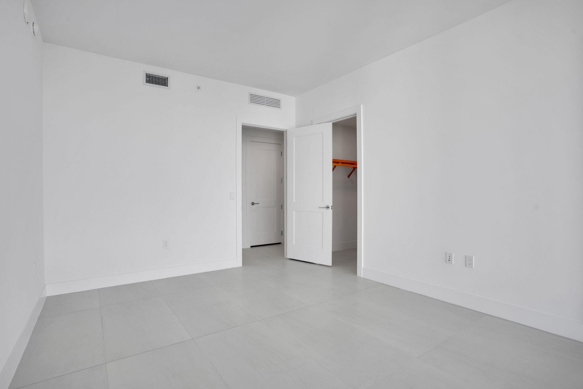 151 N Seabreeze Boulevard, Unit 1204, Fort Lauderdale, FL 33304 Photo