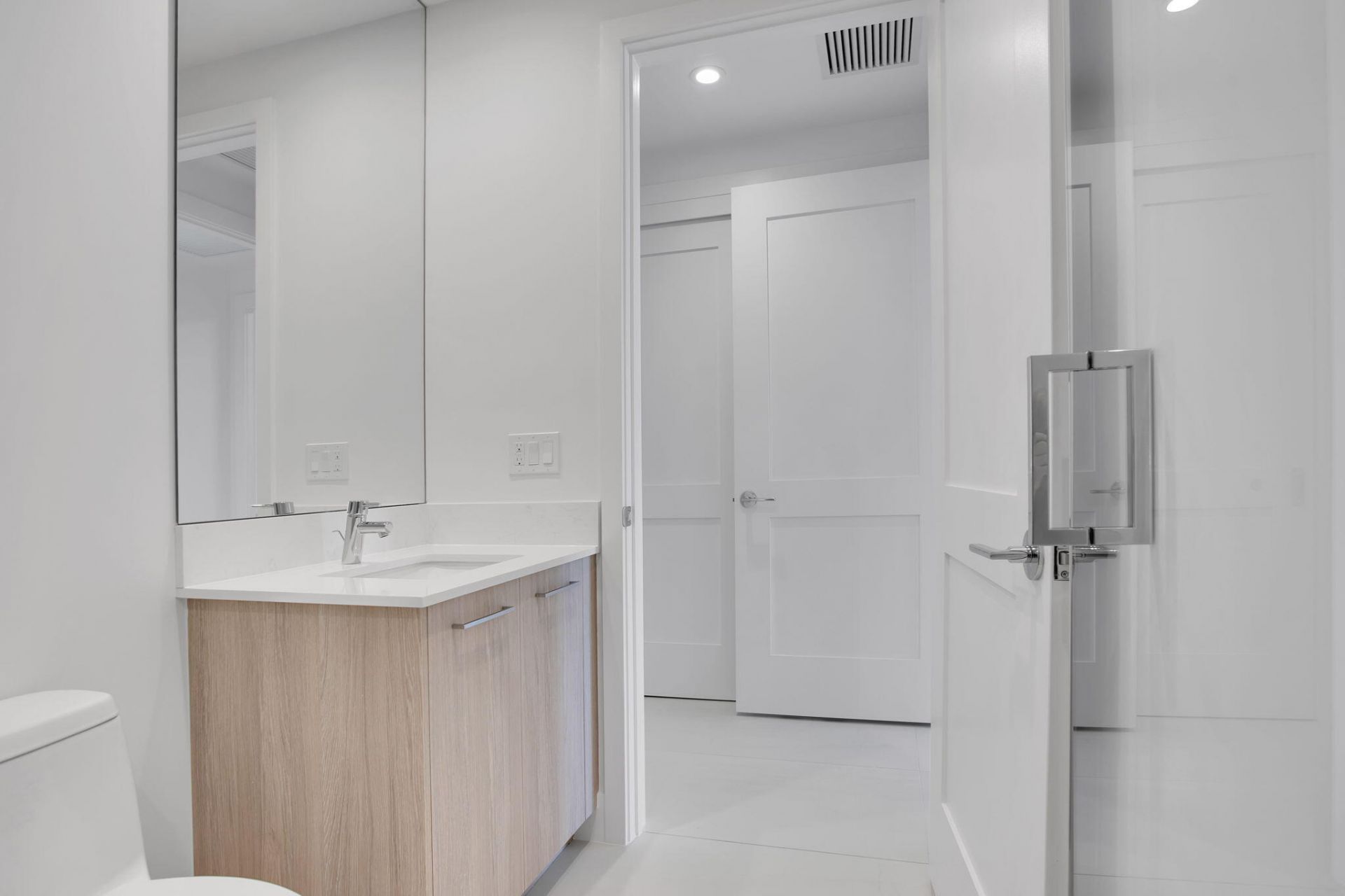 151 N Seabreeze Boulevard, Unit 1204, Fort Lauderdale, FL 33304 Photo