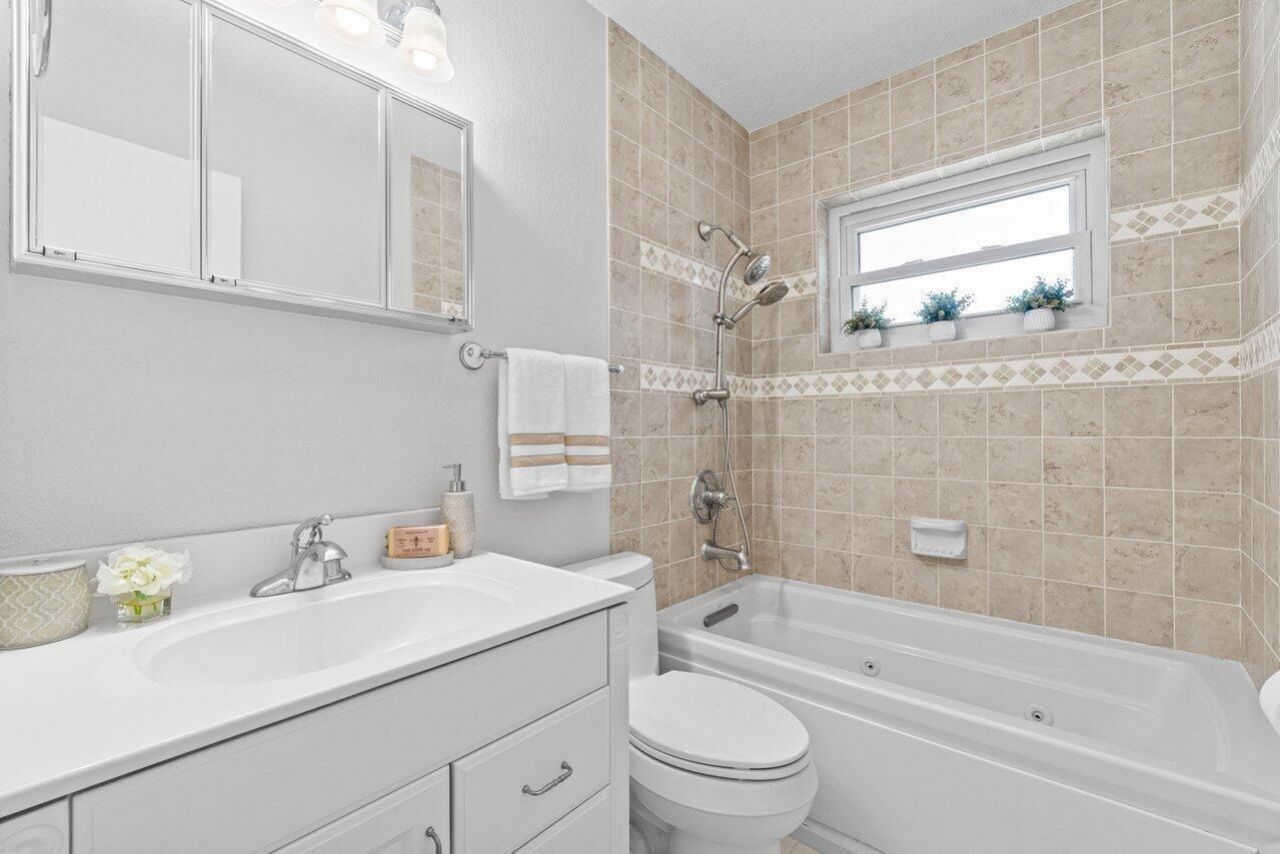 3187 Buccaneer Road, Lake Worth, FL 33462 Photo