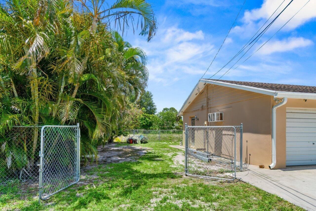 3187 Buccaneer Road, Lake Worth, FL 33462 Photo