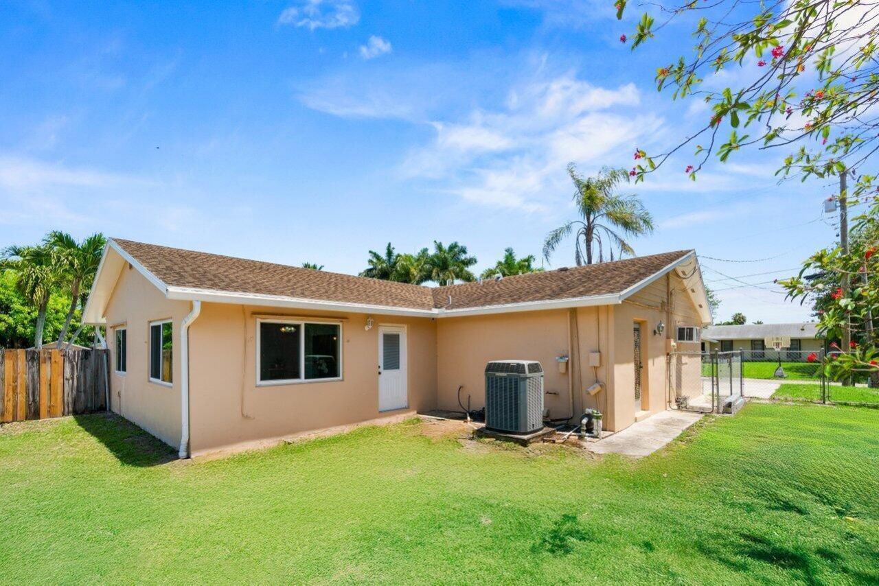 3187 Buccaneer Road, Lake Worth, FL 33462 Photo