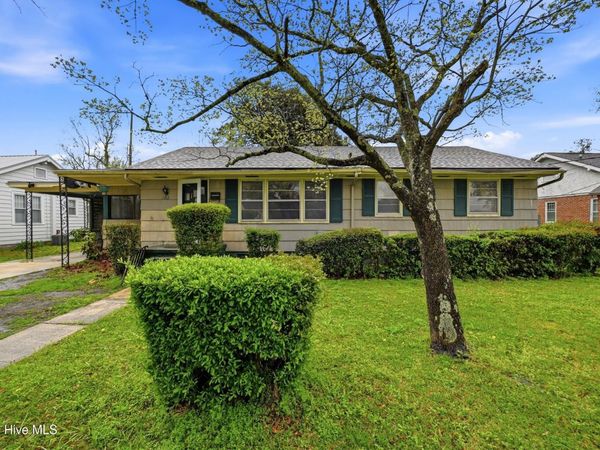 2422 Princess Place Drive, Wilmington, NC 28405