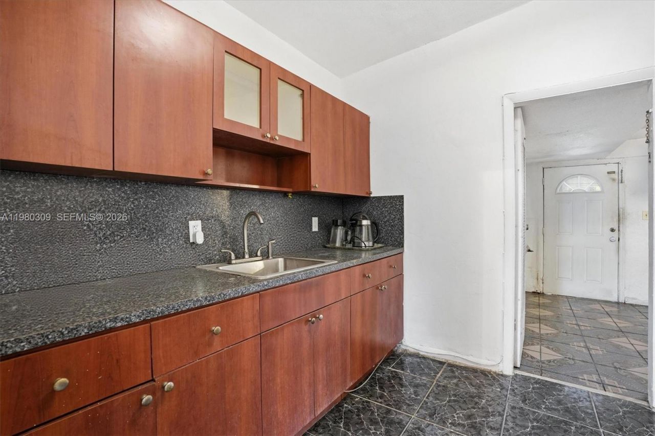 14250 NW 5th Ave , North Miami, FL 33168 Photo